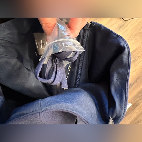 COPY - VERA WANG 'White' Bridesmaid Prom V-Wire Crepe Mermaid Dress midnightblu… - Picture 6 of 17